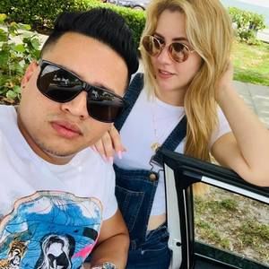 Meet your Posher, Onelia